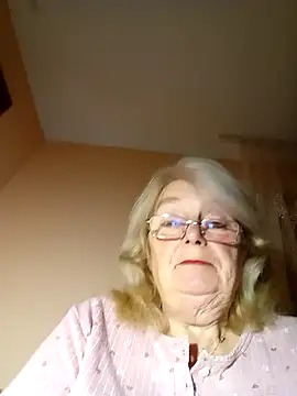 AmyLove353 online show from December 20, 9:50 pm