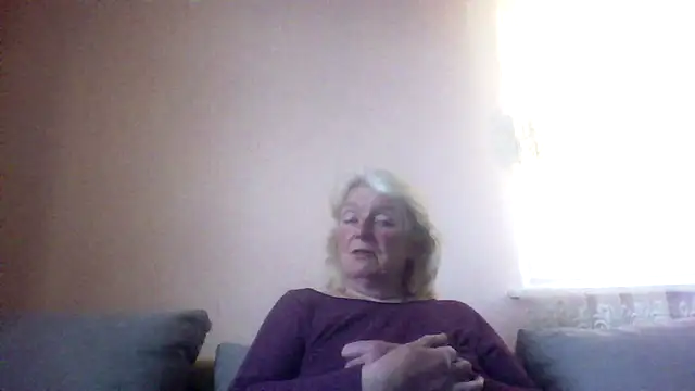 AmyLove353 online show from May 23, 3:38 am