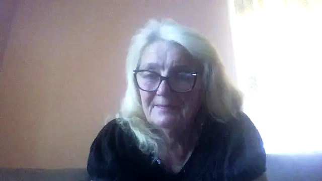 AmyLove353 online show from June 29, 3:35 am