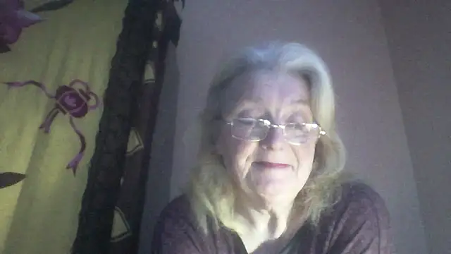 AmyLove353 online show from March 26, 4:55 am