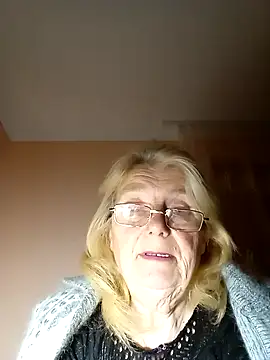 AmyLove353 online show from November 9, 8:57 pm