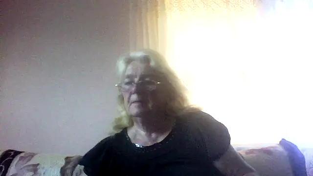 AmyLove353 online show from July 25, 4:09 am