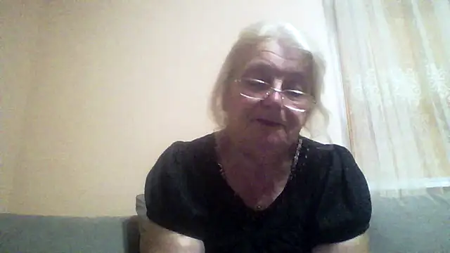 AmyLove353 online show from July 17, 2:20 am