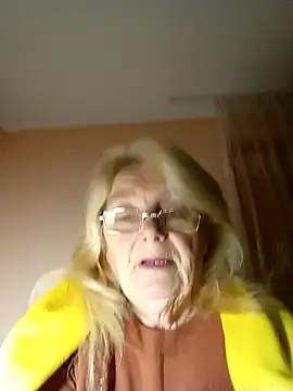 AmyLove353 online show from November 5, 4:26 am