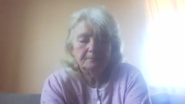 AmyLove353 online show from April 22, 5:03 am