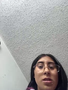 Violeet-Smith online show from February 5, 4:25 pm