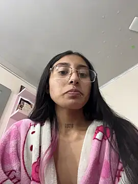 Violeet-Smith online show from November 16, 10:57 pm