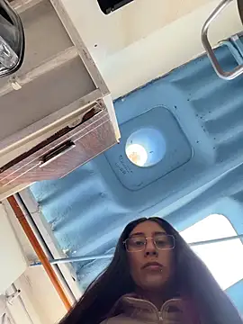 Violeet-Smith online show from February 10, 1:32 pm