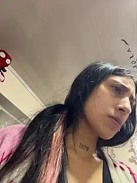 Violeet-Smith online show from December 20, 1:36 pm