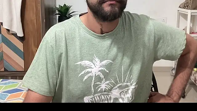 MakeMeAwareAah online show from December 22, 4:40 pm