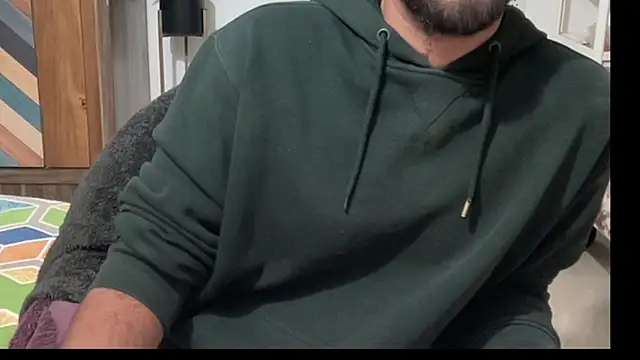 MakeMeAwareAah online show from December 17, 12:43 pm