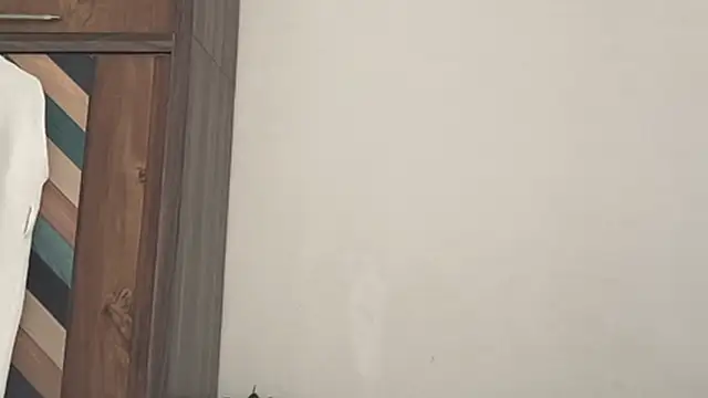 MakeMeAwareAah online show from December 22, 4:12 am