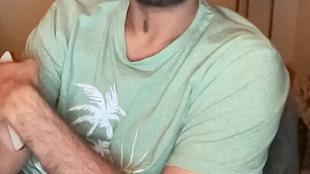 MakeMeAwareAah online show from December 3, 7:24 pm