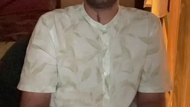 MakeMeAwareAah online show from October 22, 3:55 pm