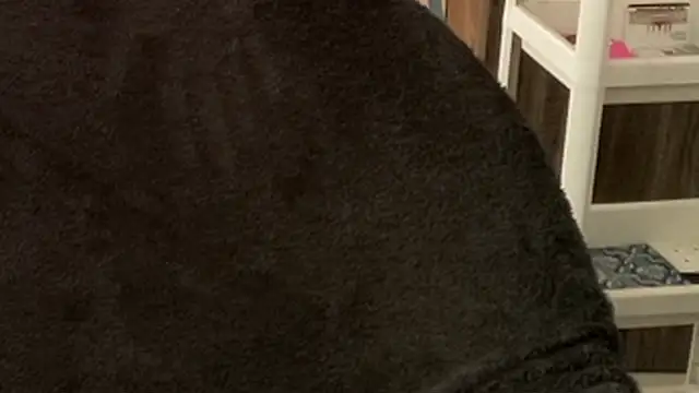 MakeMeAwareAah online show from October 22, 3:50 am