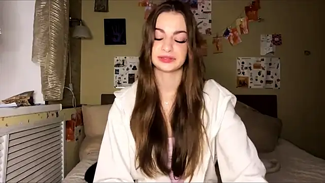 TheRealAnna online show from November 6, 2:43 pm