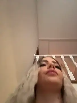 HugeBoobsAlice online show from February 6, 5:03 am