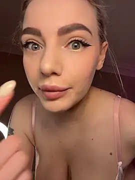 HugeBoobsAlice online show from March 26, 5:06 am