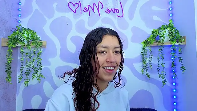 Snapshot of mia_scarlett7 chatting on July 15, 12:34 pm mia scarlett7 online show from July 15, 12:34 pm