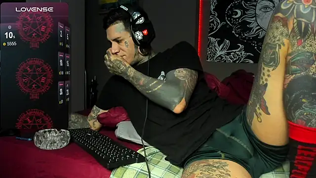 cleoo jhonny online show from April 16, 6:47 am