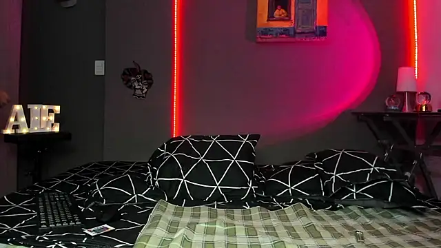 cleoo jhonny online show from March 4, 3:14 am