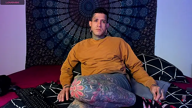 cleoo jhonny online show from February 13, 12:32 am