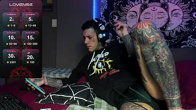 cleoo jhonny online show from April 19, 4:57 am