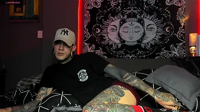 cleoo jhonny online show from April 13, 6:50 am