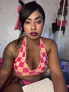 Snapshot of paulina_ruiz_777 chatting on February 10, 4:50 pm paulina ruiz 777 online show from February 10, 4:50 pm