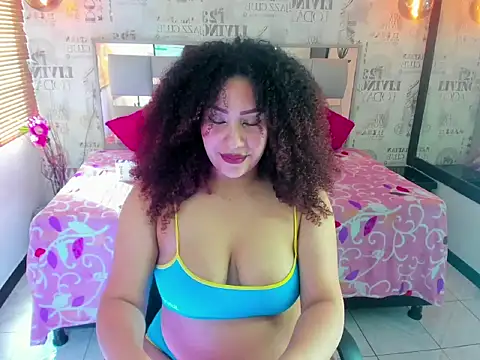 ROZZE MILA online show from November 8, 1:14 pm