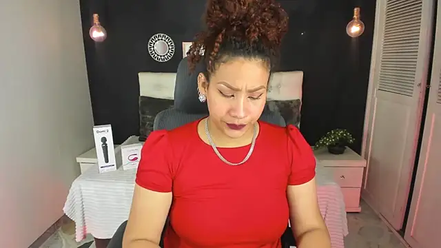 ROZZE MILA online show from March 17, 8:34 pm