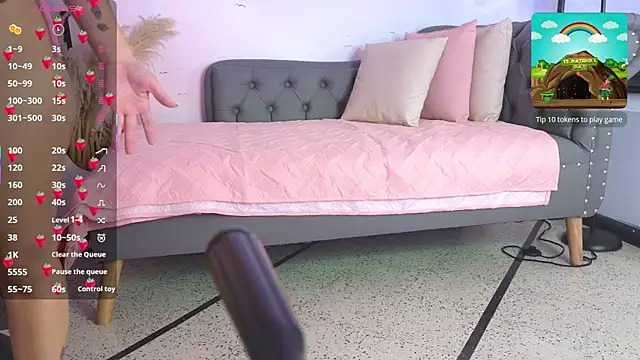 Snapshot of gracehall_1 chatting on December 5, 7:23 pm gracehall 1 online show from December 5, 7:23 pm