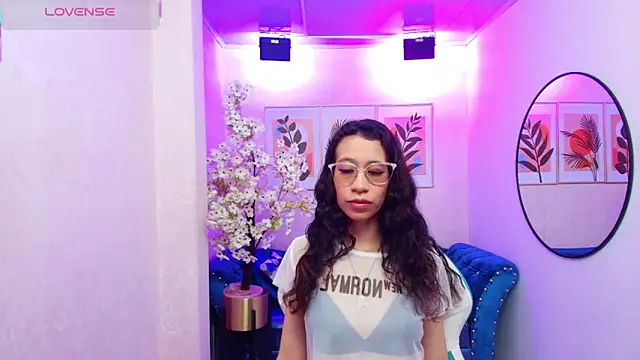 gabby martinezz online show from October 21, 12:37 pm