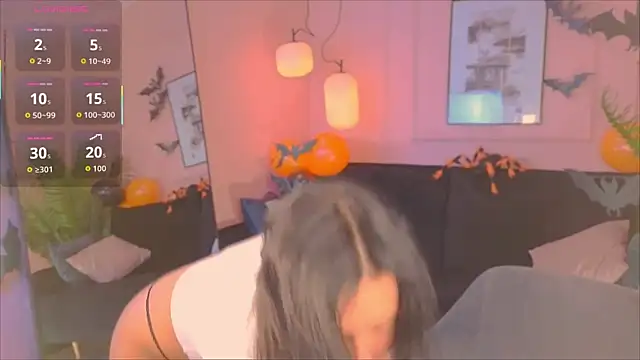 Snapshot of AshleyLuxy chatting on November 2, 9:42 pm AshleyLuxy online show from November 2, 9:42 pm