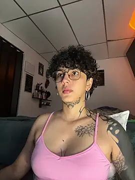Abby Evanns1 online show from April 30, 2:02 pm