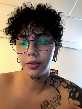 Abby Evanns1 online show from March 14, 1:39 pm