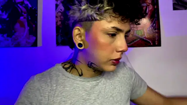 Snapshot of Abby_Evanns1 chatting on November 30, 6:19 pm Abby Evanns1 online show from November 30, 6:19 pm