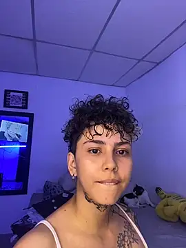 Snapshot of Abby_Evanns1 chatting on November 13, 2:04 am Abby Evanns1 online show from November 13, 2:04 am