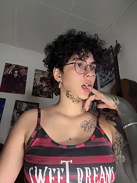 Abby Evanns1 online show from May 13, 1:29 pm