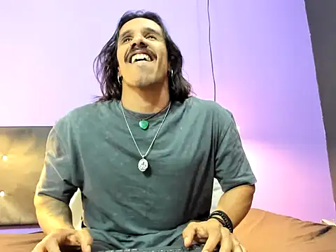 caiiobahia online show from November 15, 11:31 pm