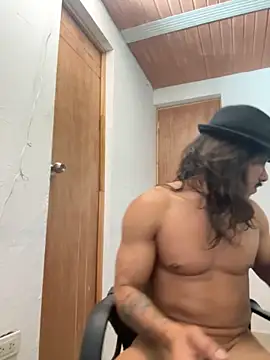 caiiobahia online show from November 2, 3:55 am