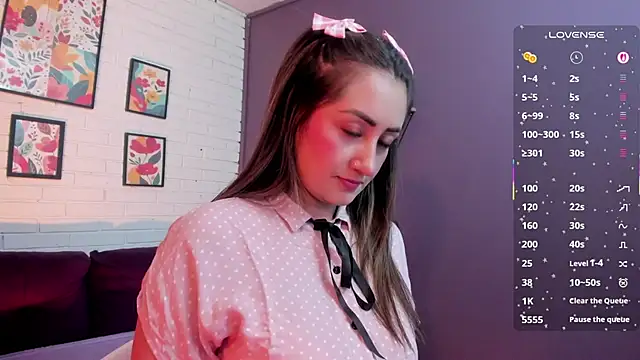 Snapshot of Sofia__Stk chatting on February 4, 3:34 am Sofia Stk online show from February 4, 3:34 am