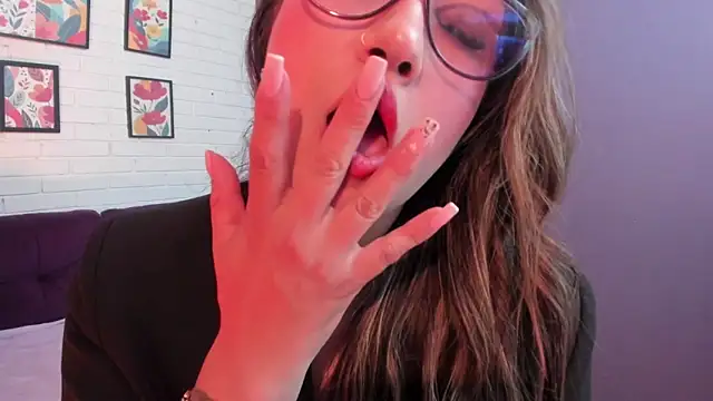 Snapshot of Sofia__Stk chatting on February 7, 3:58 am Sofia Stk online show from February 7, 3:58 am