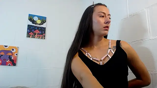 Snapshot of _IR1S_ chatting on October 24, 9:03 pm IR1S online show from October 24, 9:03 pm