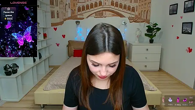 KittyShenson online show from April 9, 12:00 pm