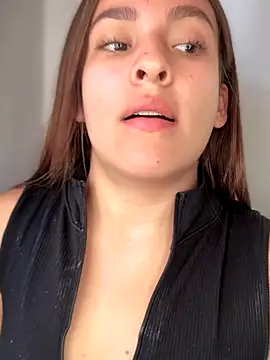 Snapshot of Talia_Bonet chatting on November 13, 2:54 pm Talia Bonet online show from November 13, 2:54 pm