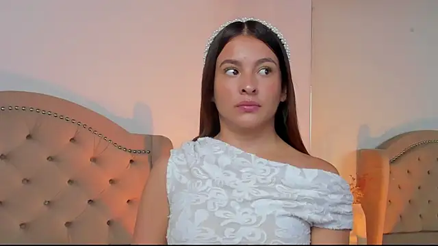 Snapshot of Talia_Bonet chatting on May 11, 1:23 pm Talia Bonet online show from May 11, 1:23 pm