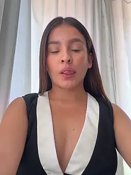 Talia Bonet online show from March 6, 7:42 pm