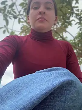 Snapshot of Talia_Bonet chatting on November 9, 4:11 pm Talia Bonet online show from November 9, 4:11 pm