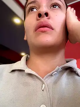 Snapshot of Talia_Bonet chatting on December 1, 12:17 pm Talia Bonet online show from December 1, 12:17 pm